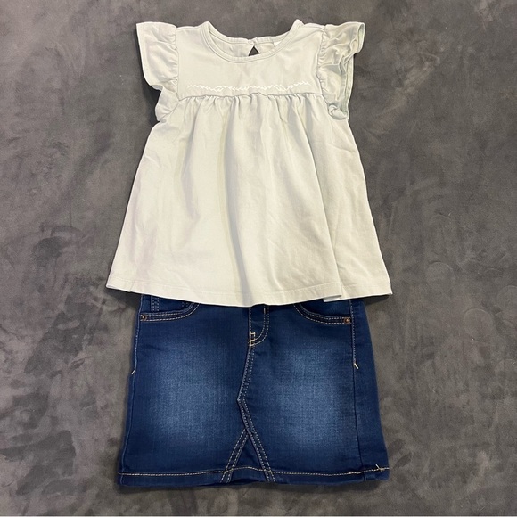 Maggie & Zoe Other - Light Green shirt with dark denim skirt